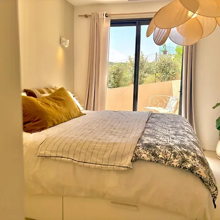 Modern With Pool & Garden Saint-aygulf Villa