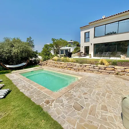 别墅 Modern With Pool & Garden Saint-aygulf *