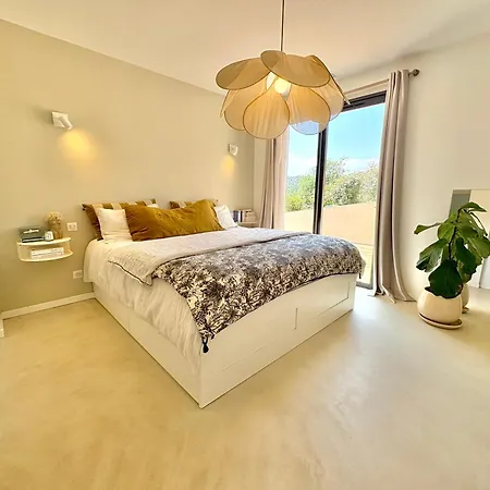 别墅 Modern With Pool & Garden Saint-aygulf *
