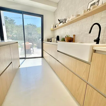 Modern With Pool & Garden Saint-aygulf 别墅 圣艾格夫