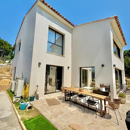 Modern With Pool & Garden Saint-aygulf 圣艾格夫
