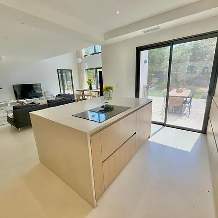 Modern With Pool & Garden Saint-aygulf *