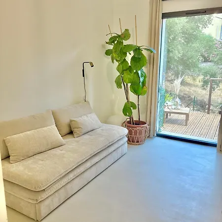 Modern With Pool & Garden Saint-aygulf * 圣艾格夫